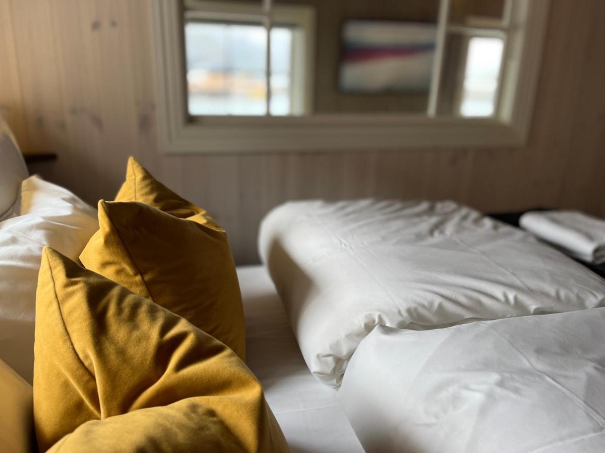 Lofoten Suite Apartments - Rostad Retro Rorbuer Рейне Екстер'єр фото